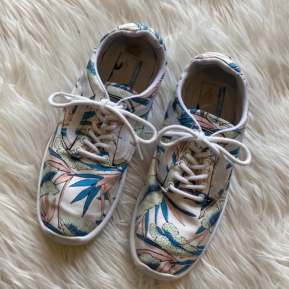 Vans Tropical Leaves Ultra Crush Plimsolls Old School True White Size 9 - Picture 2 of 9